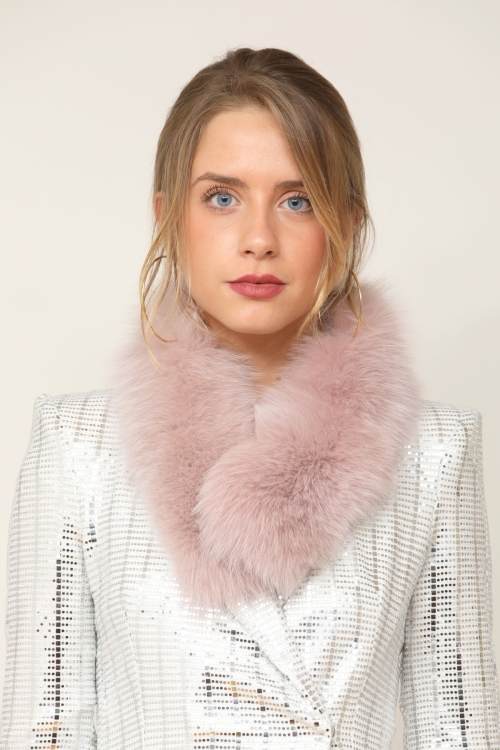 Fur collar of fox Runa