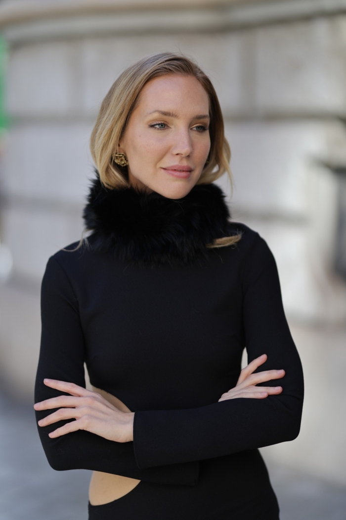 Cuello Roma Colores Negro Tallas Talla única