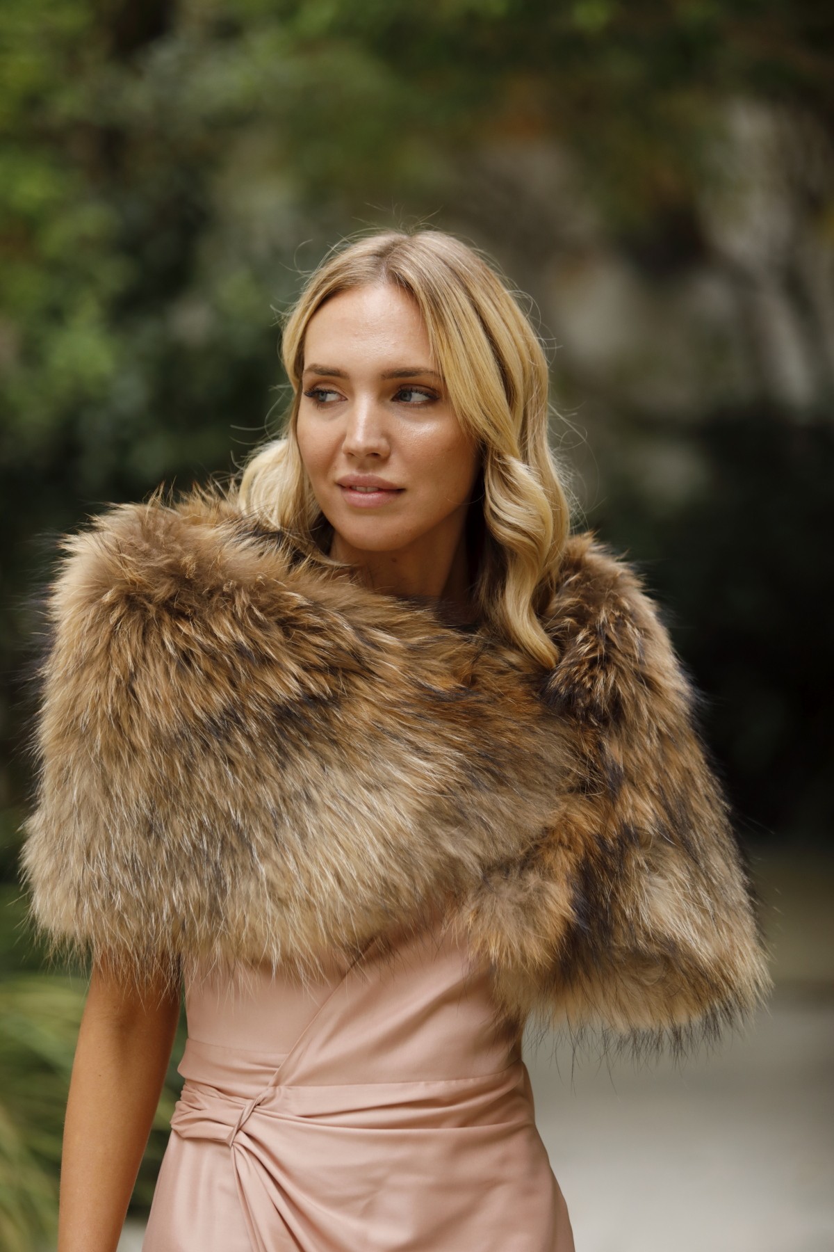 Étole Hellen  Couleurs Beige naturel Tailles Une taille