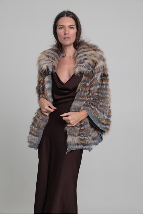 Chaqueta Nina tipo capa de piel de mapache