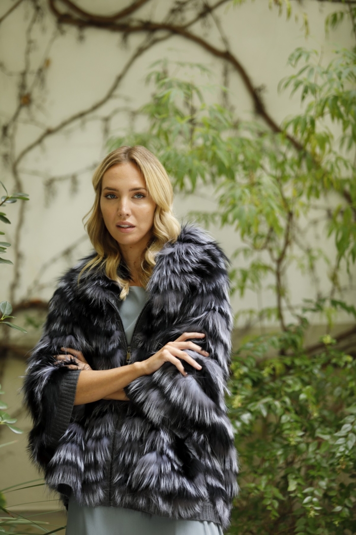 Veste Adara Tailles Une taille  Couleurs Grise