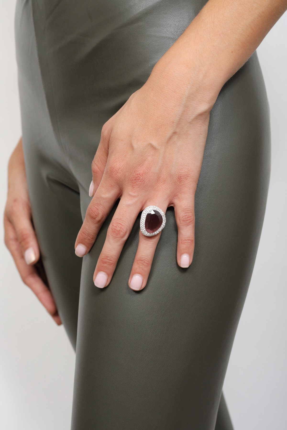 Anillo Margot Tallas Adaptable Colores Ciruela