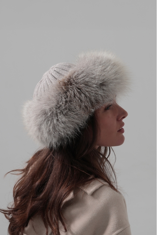 Gorro tricotado de lana y piel de zorro shadow Rosetta