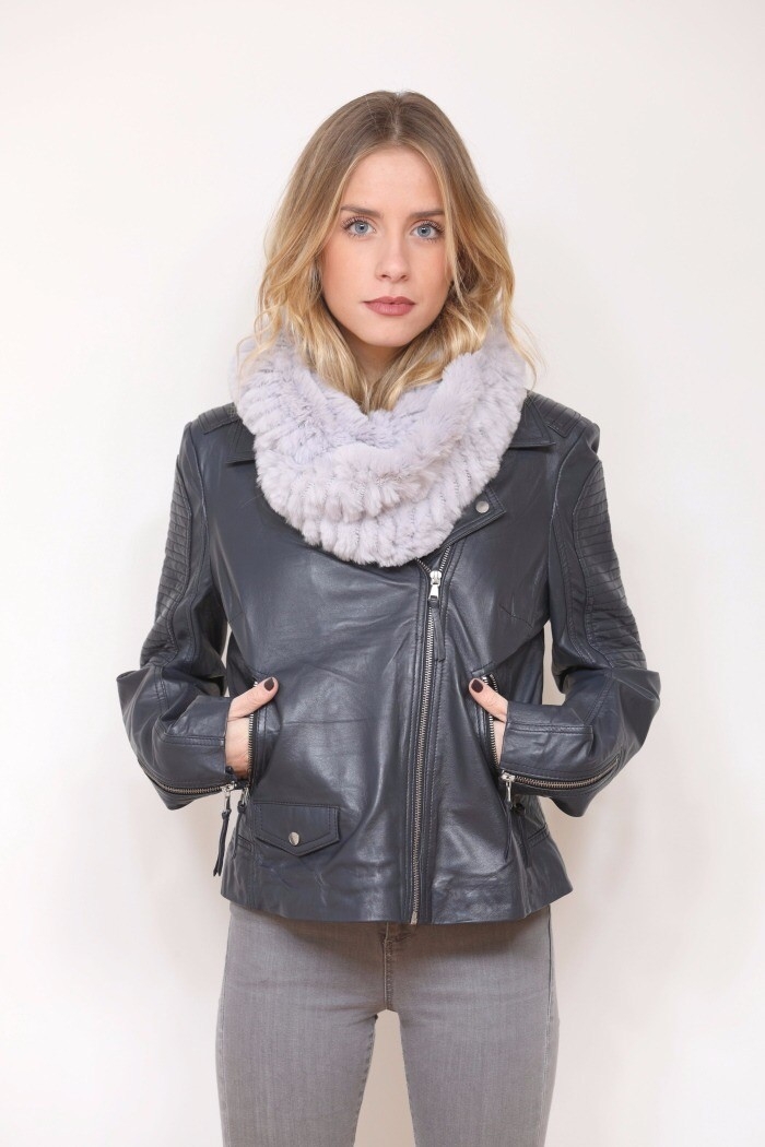 Cuello Scarlett Tallas Talla única Colores Gris claro